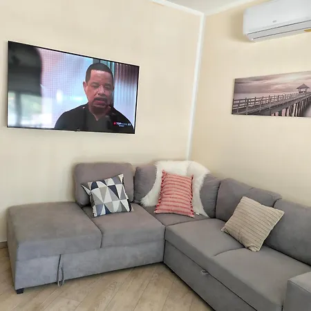 Alfiumea Apartment *