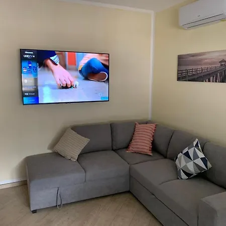 Alfiumea Apartment Tirano